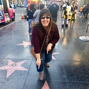 Meet your Posher, Eve